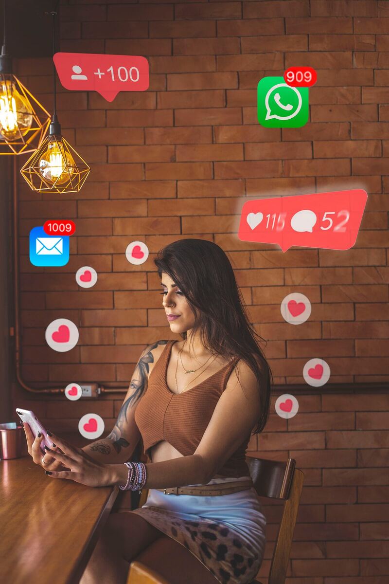 Model using Premium.Chat on social media