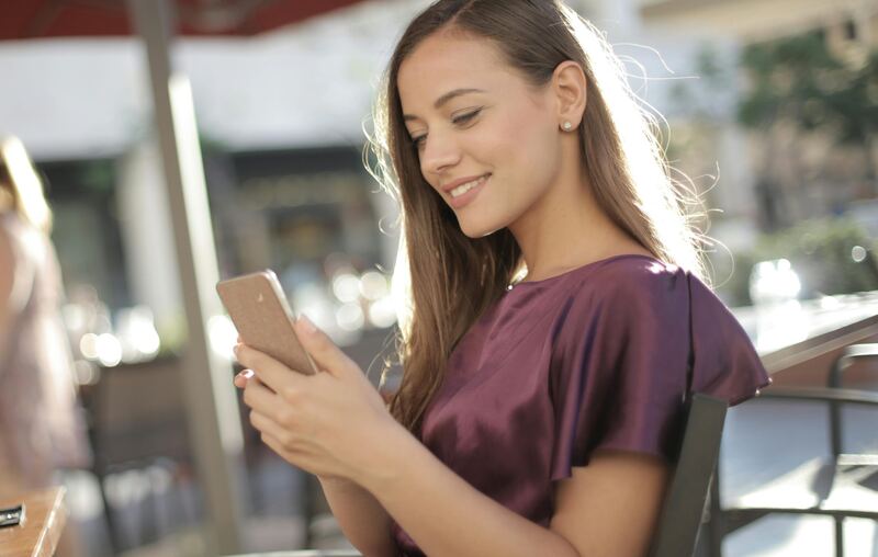 Earn Money Talking to Strangers on Premium.Chat